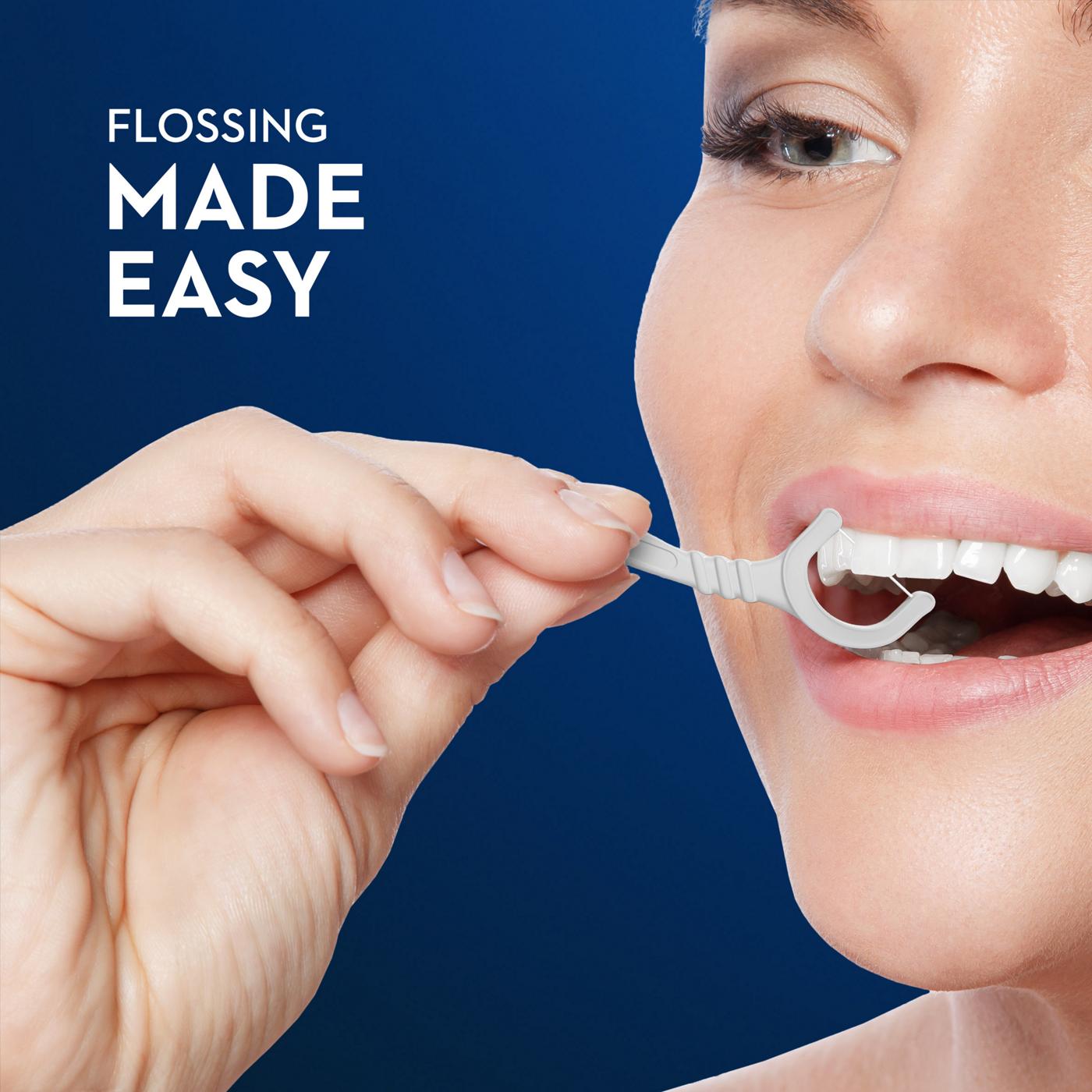 Oral-B Glide Ultra Deep Clean Floss Picks; image 6 of 9