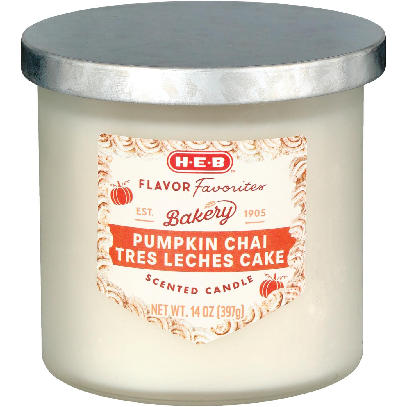 H-E-B Flavor Favorites Pumpkin Chai Tres Leches Cake Scented Candle; image 2 of 2