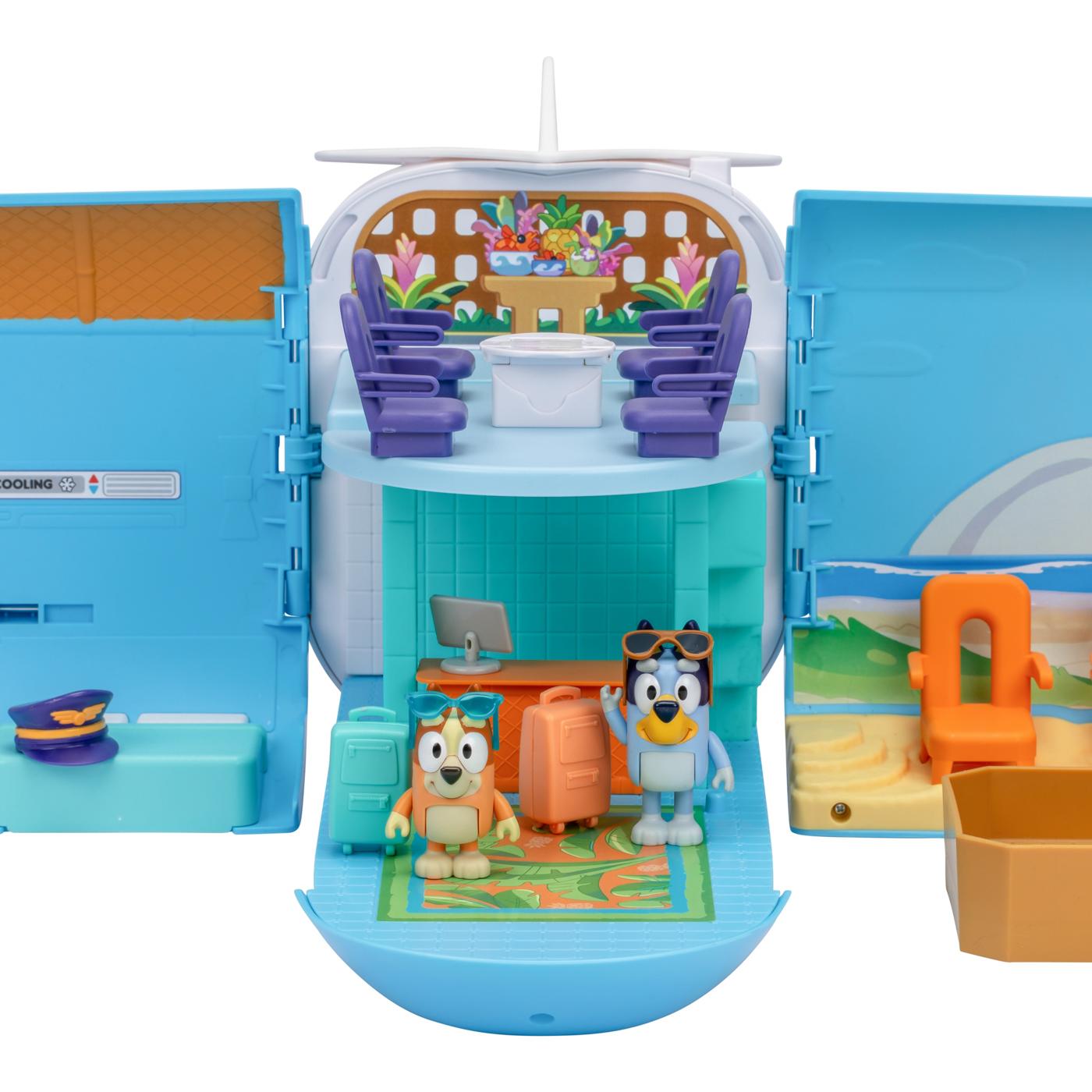 Bluey 3-in-1 Transforming Airplane Playset; image 7 of 12