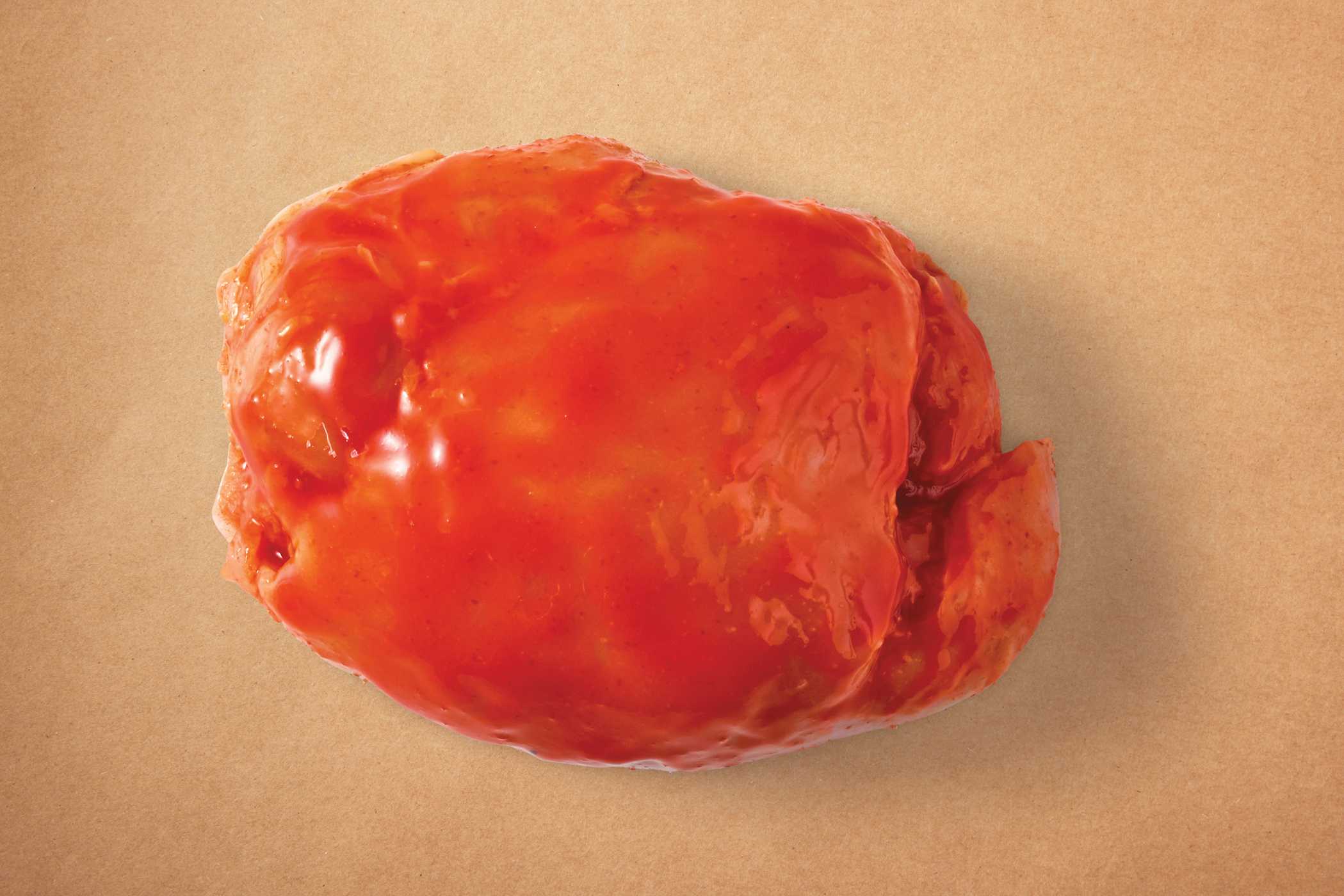 H-E-B Meat Market Marinated Boneless Chicken Thigh - Hot Wing Sauce; image 3 of 4