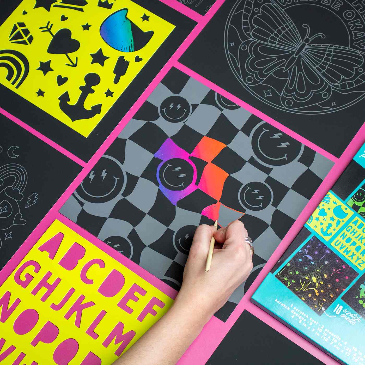 Art 101 Crafts Scratch Kit; image 4 of 6