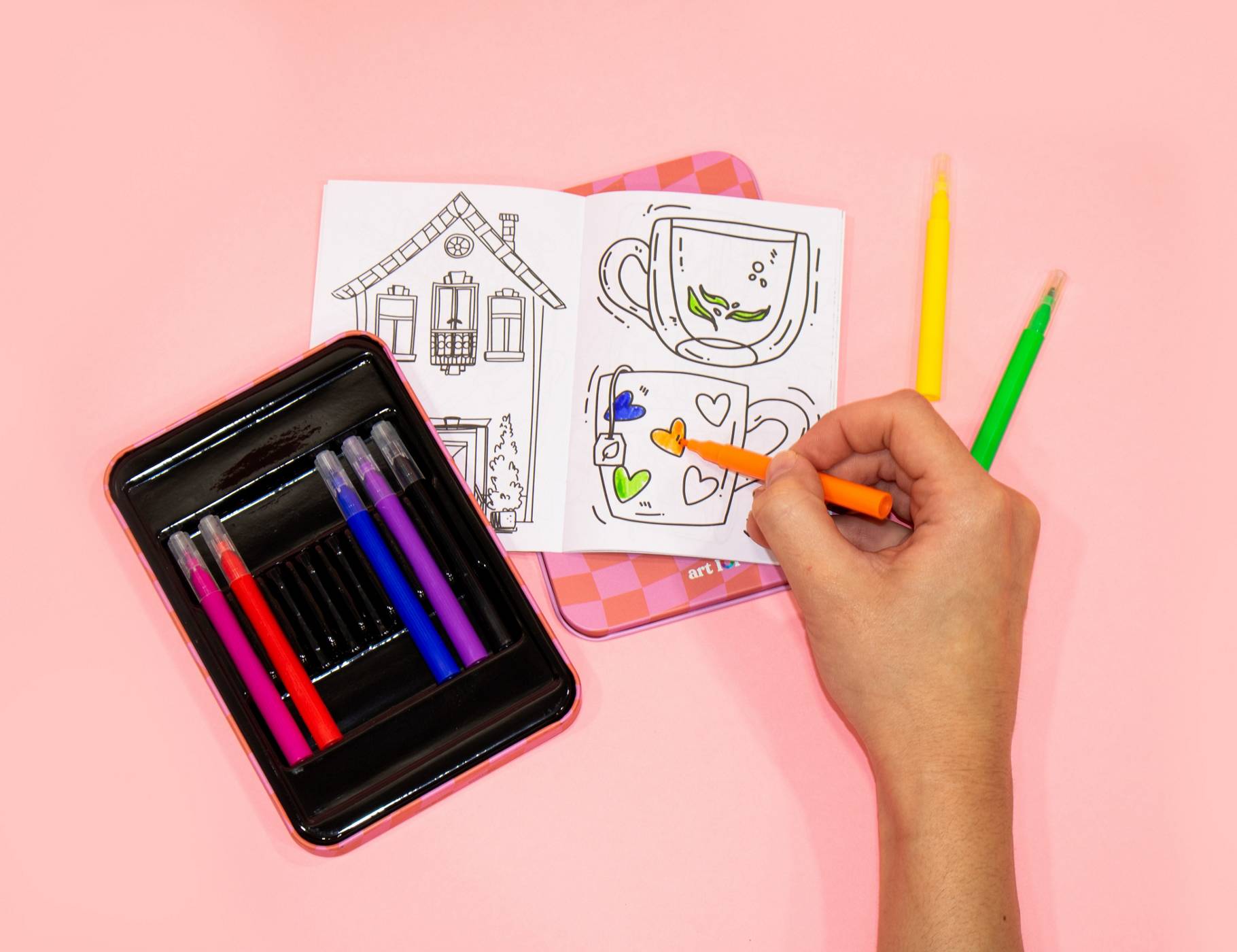 Art 101 Mini Marker On The Go Art Kit; image 3 of 6