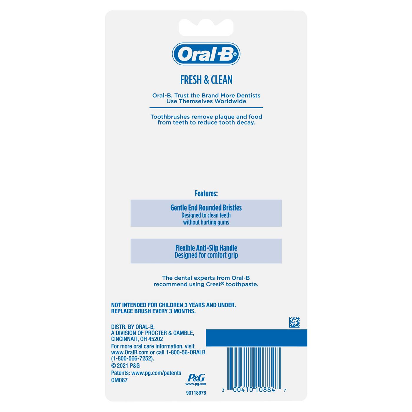 Oral-B Fresh & Clean Toothbrushes - Soft; image 3 of 6