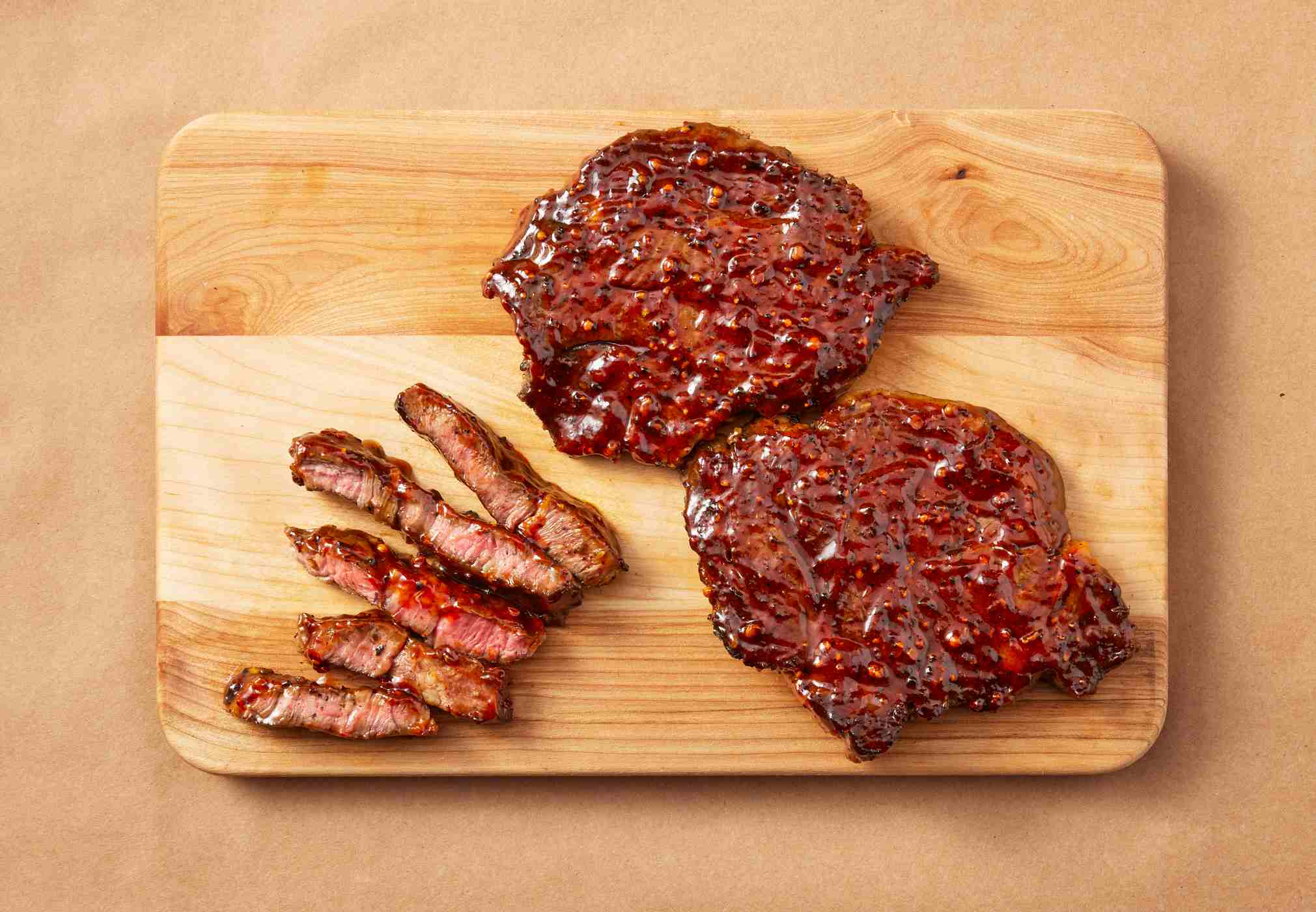 HEB Meat Market Marinated Boneless Beef Chuck Eye Steaks Smoky BBQ