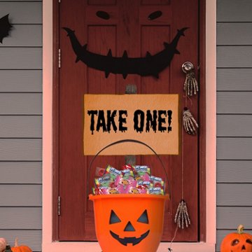 Starburst, Life Savers & Hubba Bubba Assorted Trick or Treat Halloween Candy