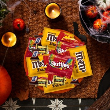 M&M'S, Snickers, Milky Way, Skittles & Starburst Assorted Trick or Treat Halloween Candy