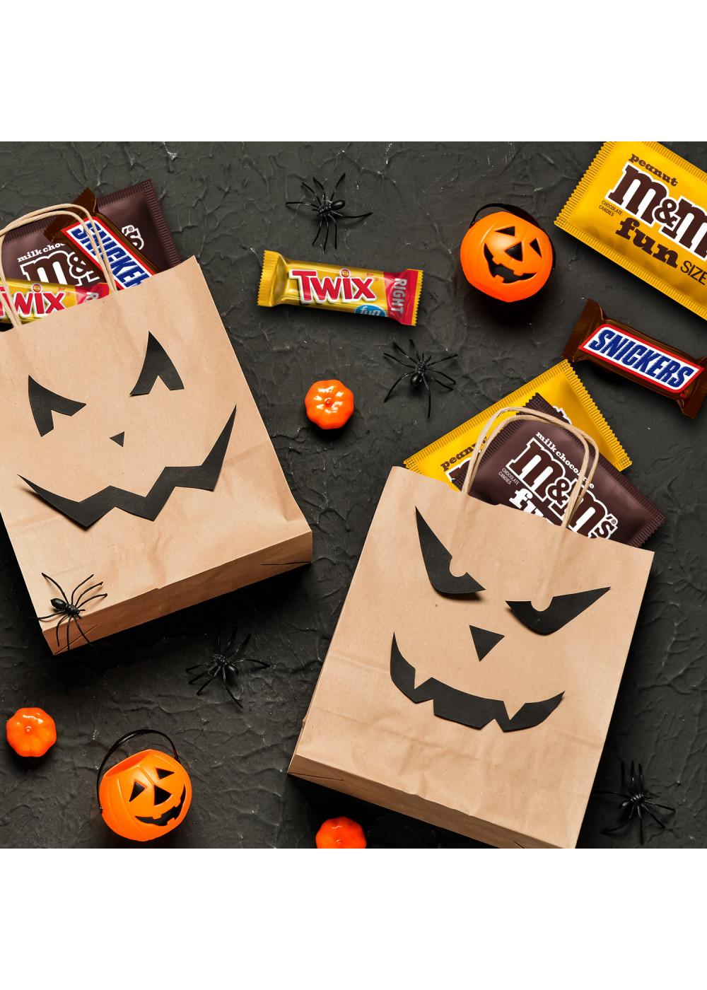 M&M'S, Snickers, & Twix Assorted Fun Size Halloween Candy; image 4 of 6