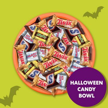 Snickers, Twix, Milky Way & 3 Musketeers Minis Halloween Candy Variety Pack