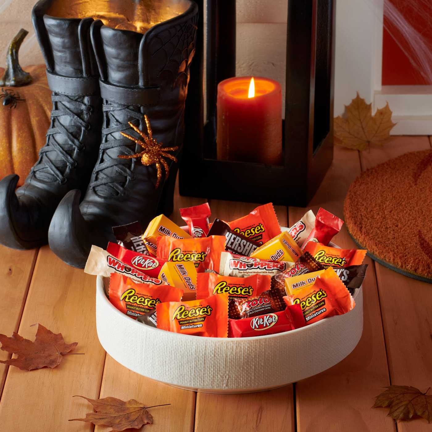 Hershey's, Reese's, Kit Kat, Rolo, Whoppers, & Milk Duds Assorted Miniatures Halloween Candy; image 4 of 7