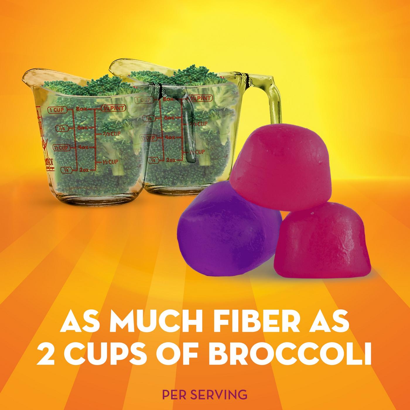 Metamucil Fiber Gummies with Probiotics for Bloating, Plant-Based Prebiotic Fiber Supplement Blend, No Sugar Added, Strawberry Kiwi Blackberry Flavor; image 7 of 10