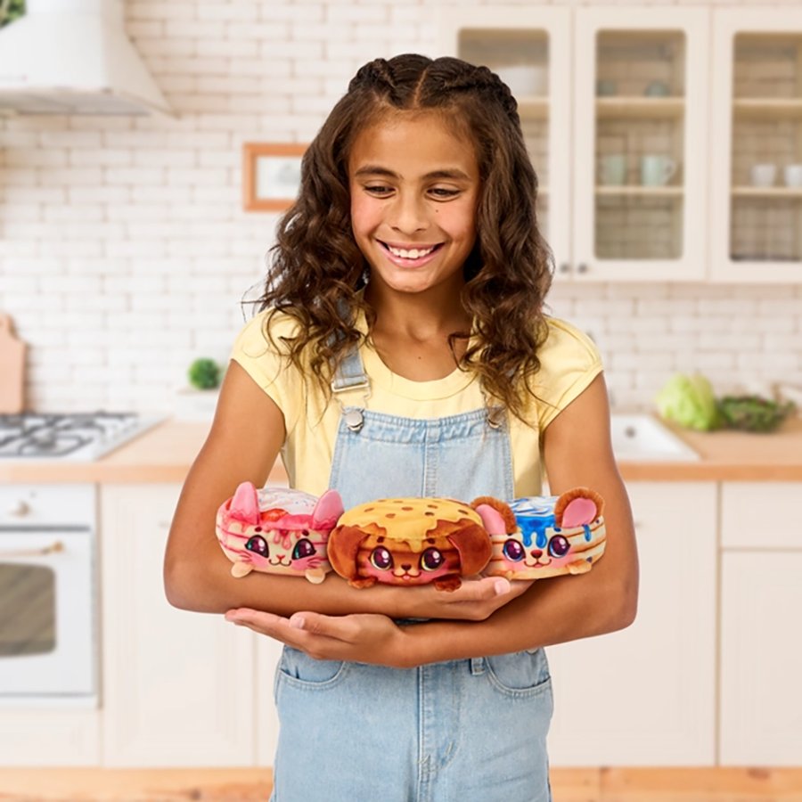 Cookeez Makery Pancake Treatz Plush Playset - Shop Plush toys at H-E-B