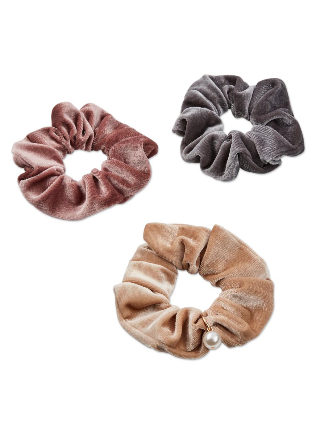Scunci All Day Comfort Hold Velvet Pearl Scrunchies; image 3 of 3