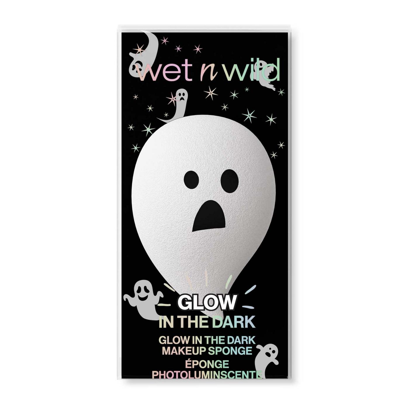 Wet n Wild Glow In Dark Makeup Sponge; image 1 of 4