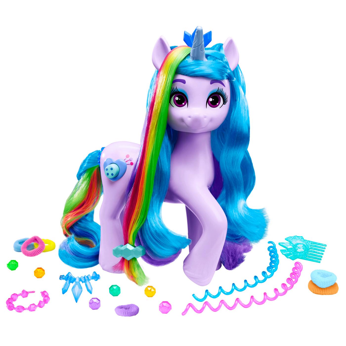 My Little Pony Izzy Moonbow Rainbow Styles; image 2 of 3