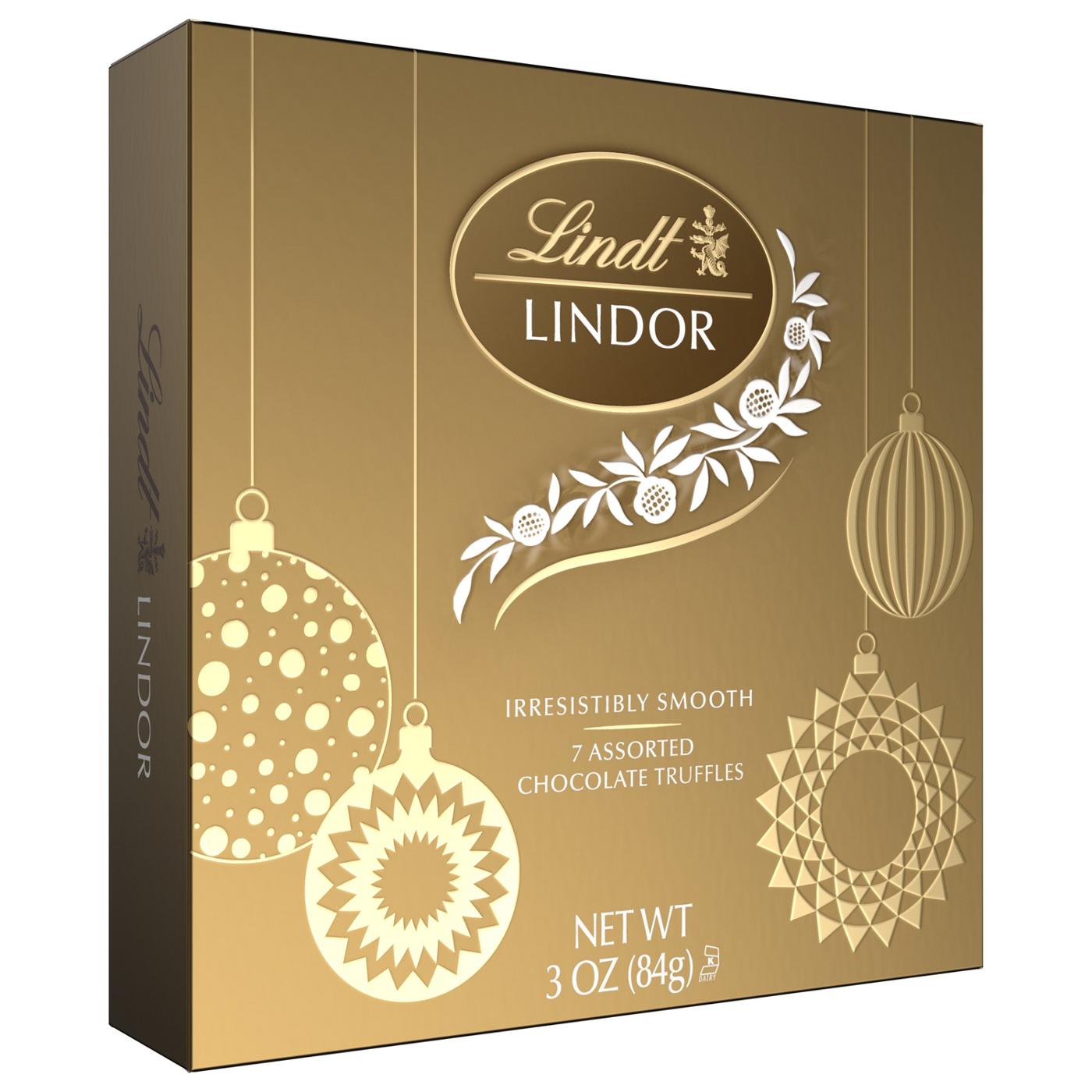 Lindt Lindor Assorted Chocolate Truffles Christmas Gift Box, 7 pc; image 1 of 2