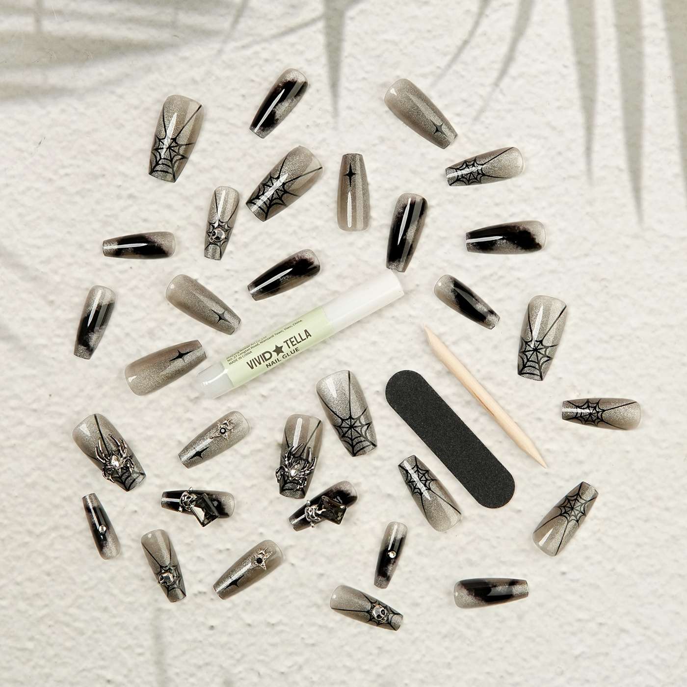 Vivid Tella Nails - Goth ; image 3 of 7