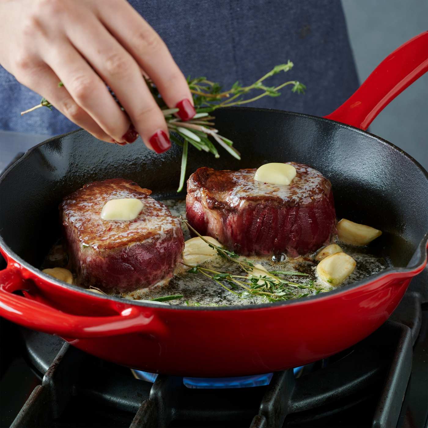 Tramontina Enameled Cast-Iron Series 1000 Skillet - Gradated Red; image 6 of 10