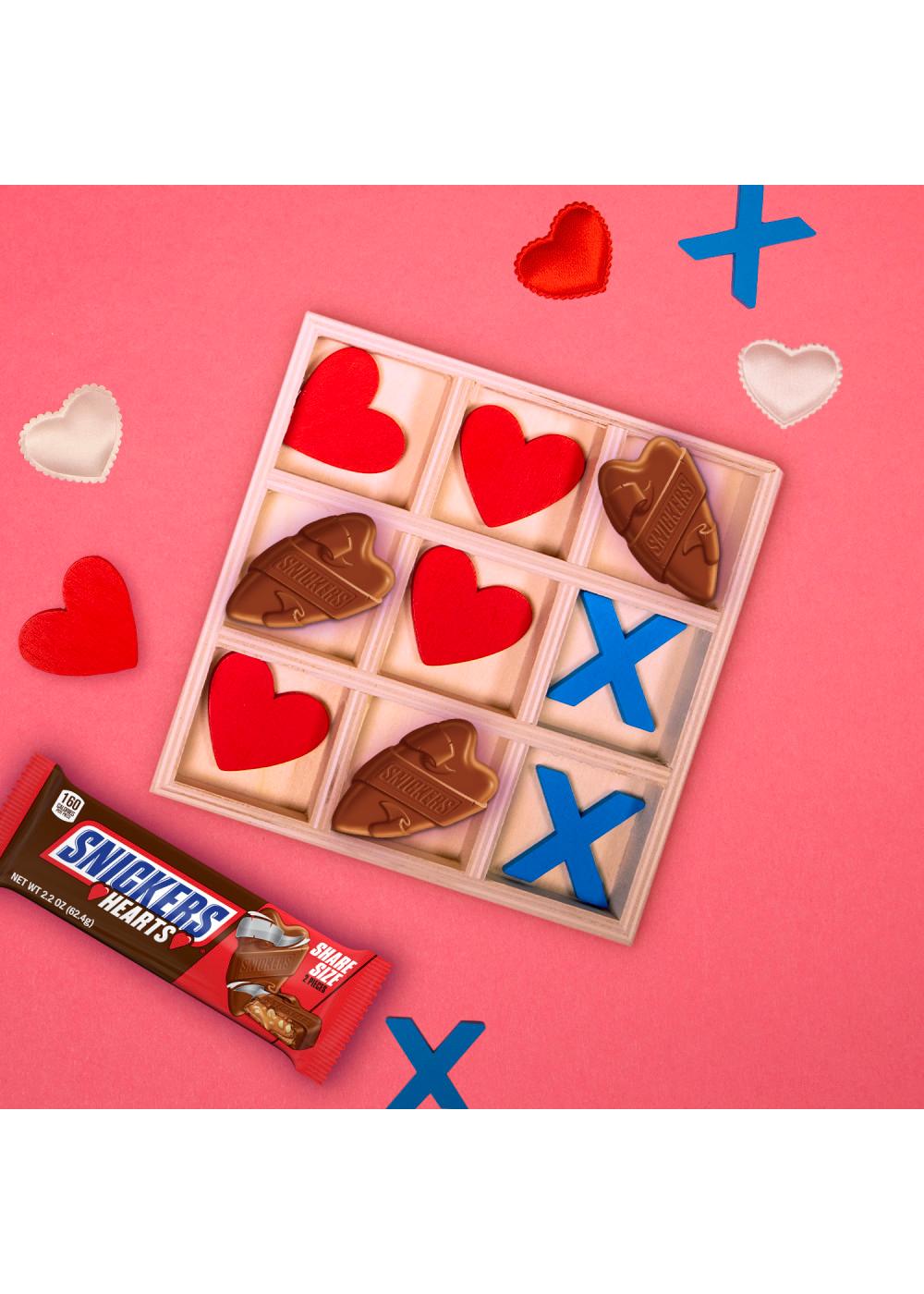 Snickers Hearts Valentine's Candy - Share Size; image 4 of 7