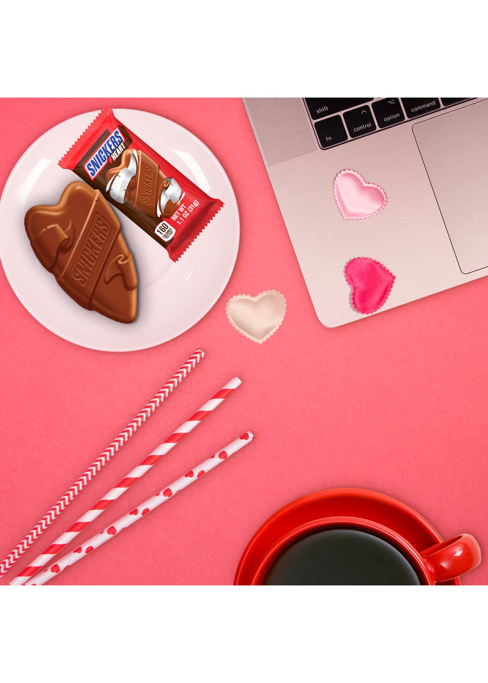 Snickers Heart Valentine's Candy; image 5 of 9