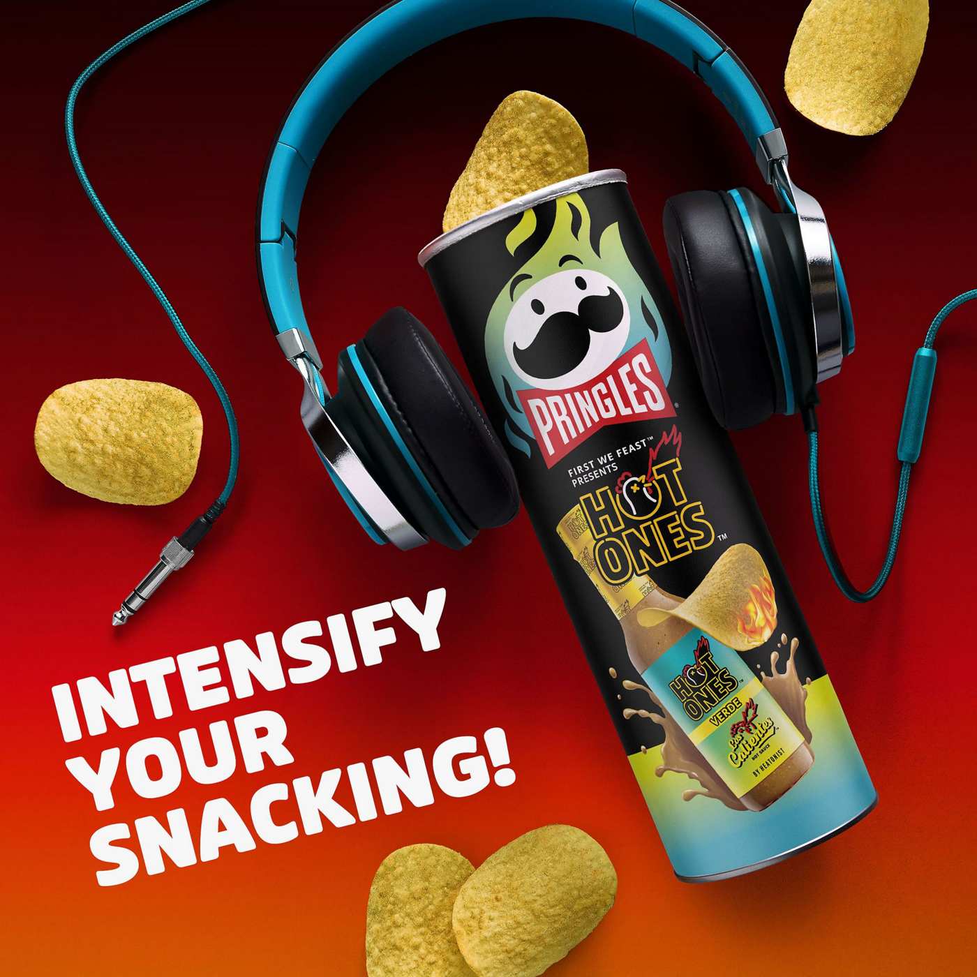 Pringles Los Calientes Verde Potato Crisps Chips; image 4 of 6