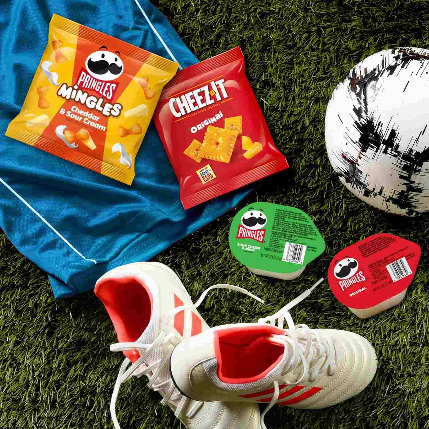 Cheez-It & Pringles Variety Pack; image 3 of 5