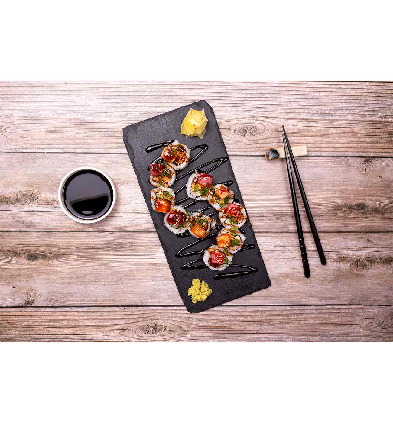 H-E-B Sushiya Spicy Poke Sushi Roll; image 3 of 4