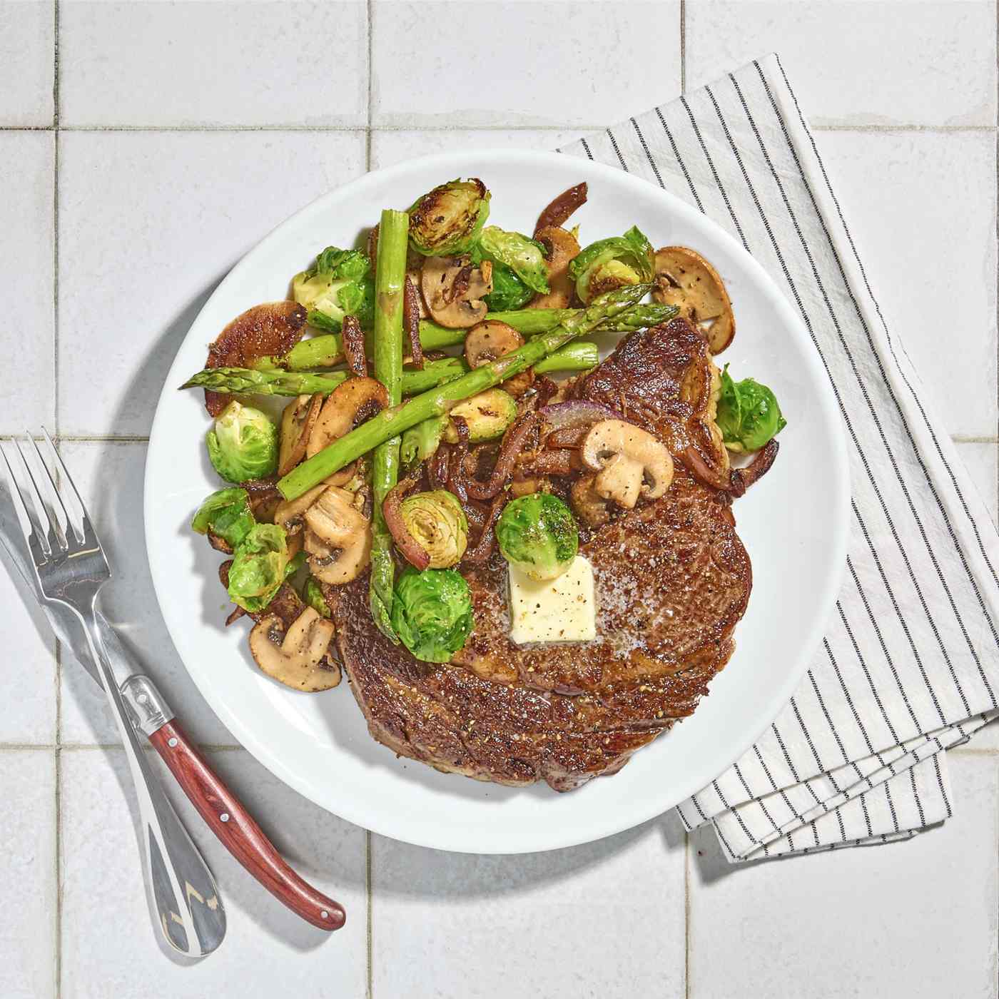 H-E-B Side Solutions - Steakhouse Seasoned Vegetables; image 2 of 4