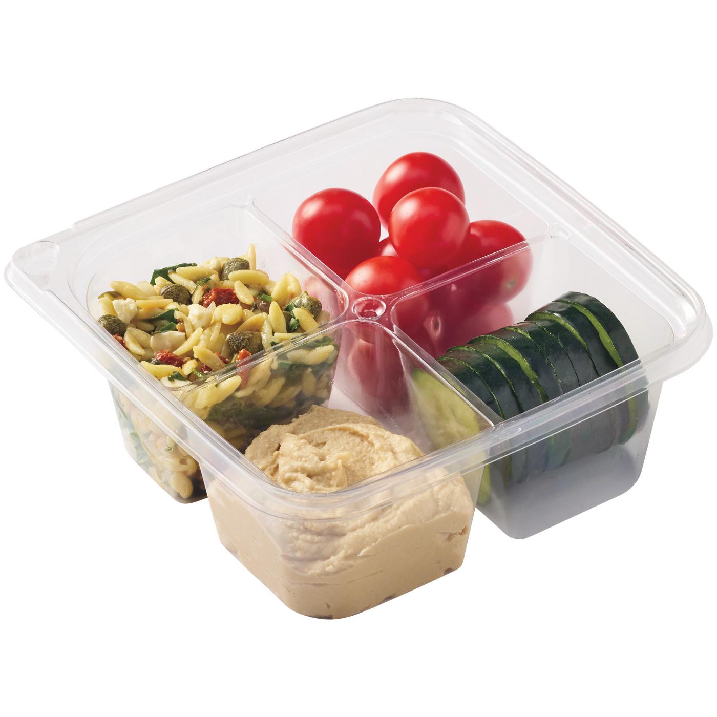 Meal Simple by H-E-B Snack Tray - Mediterranean Orzo, Hummus, Tomatoes & Cucumbers; image 1 of 3