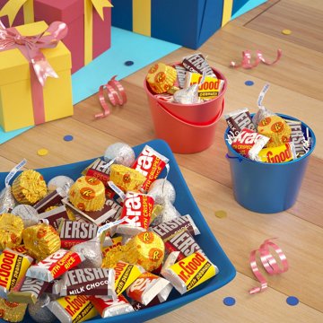 Hershey's & Reese's Assorted Miniature Size Candy - Party Pack