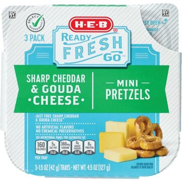 H-E-B Ready Fresh Go Gouda Sharp Cheddar Pretzel Snacker