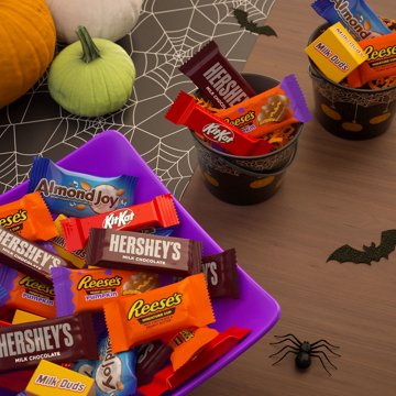 Hershey's Assorted Halloween Candy Bulk Variety Bag