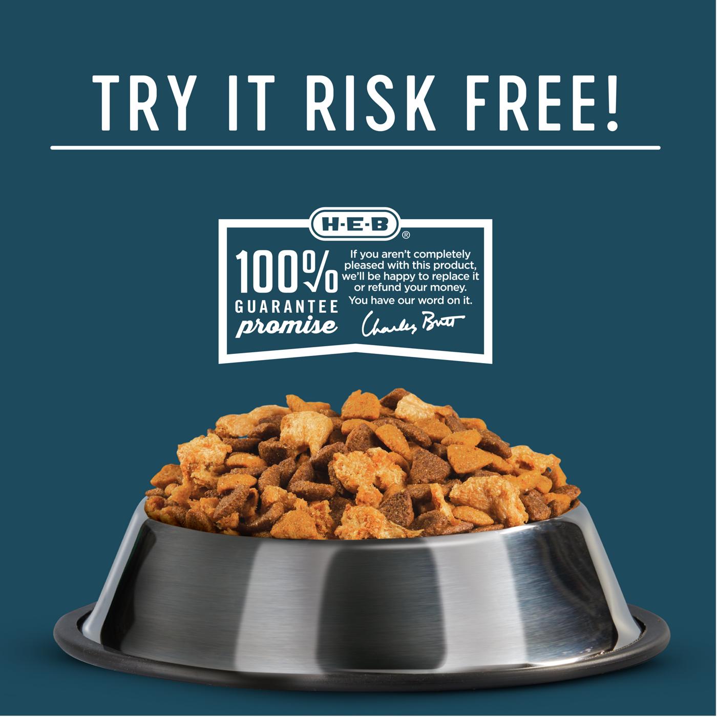 H-E-B Market Blend Senior Chicken Dry Dog Food; image 3 of 5