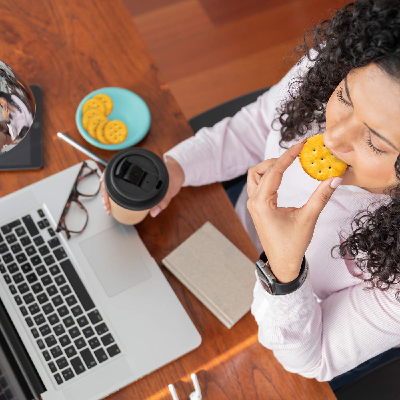 Ritz Hot Honey Crackers ; image 5 of 8