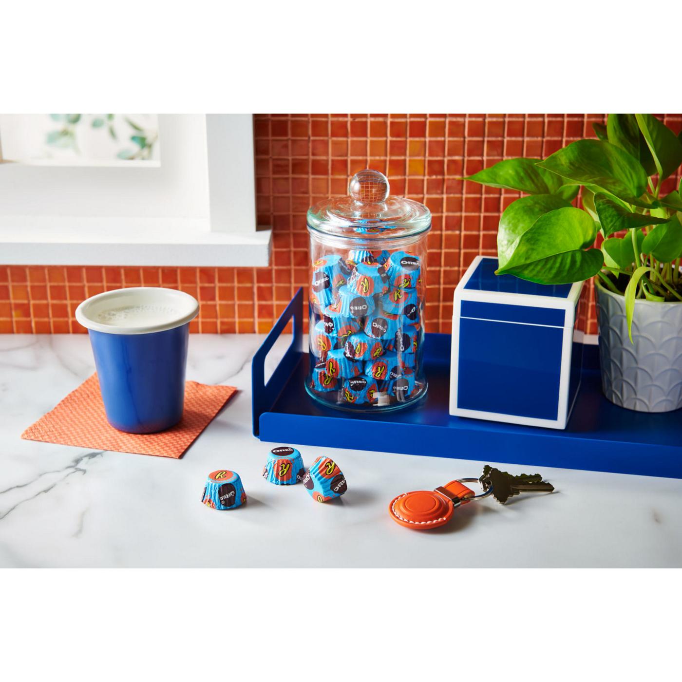 Reese's OREO Miniature Cups Milk Chocolate & White Creme Peanut Butter Candy - Share Pack; image 5 of 9