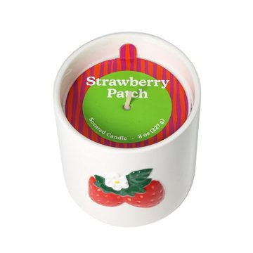 Destination Holiday Strawberry Patch Scented Candle, 8 oz