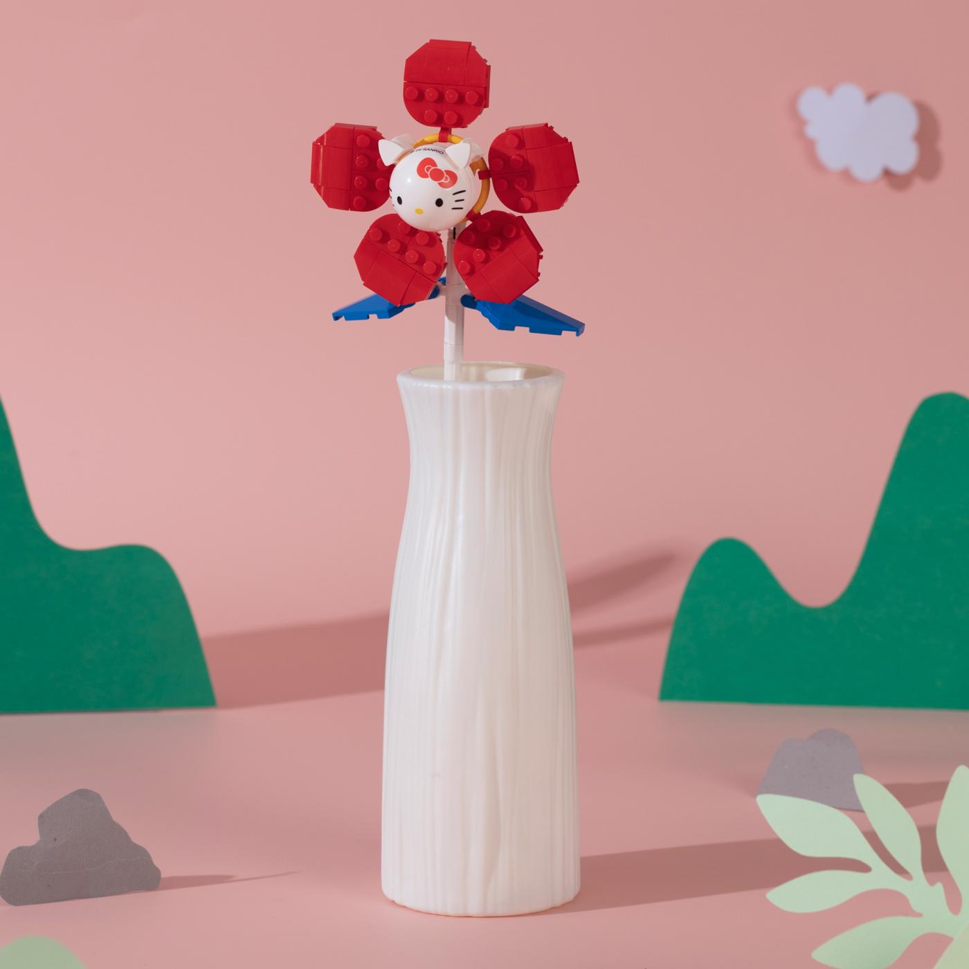 Brickcraft Hello Kitty Flower Building Set; image 2 of 11