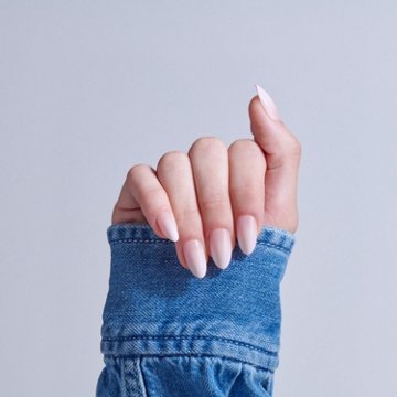 KISS CORE Color Nails - Dulcet (Pink Almond Medium Nails), 32 ct