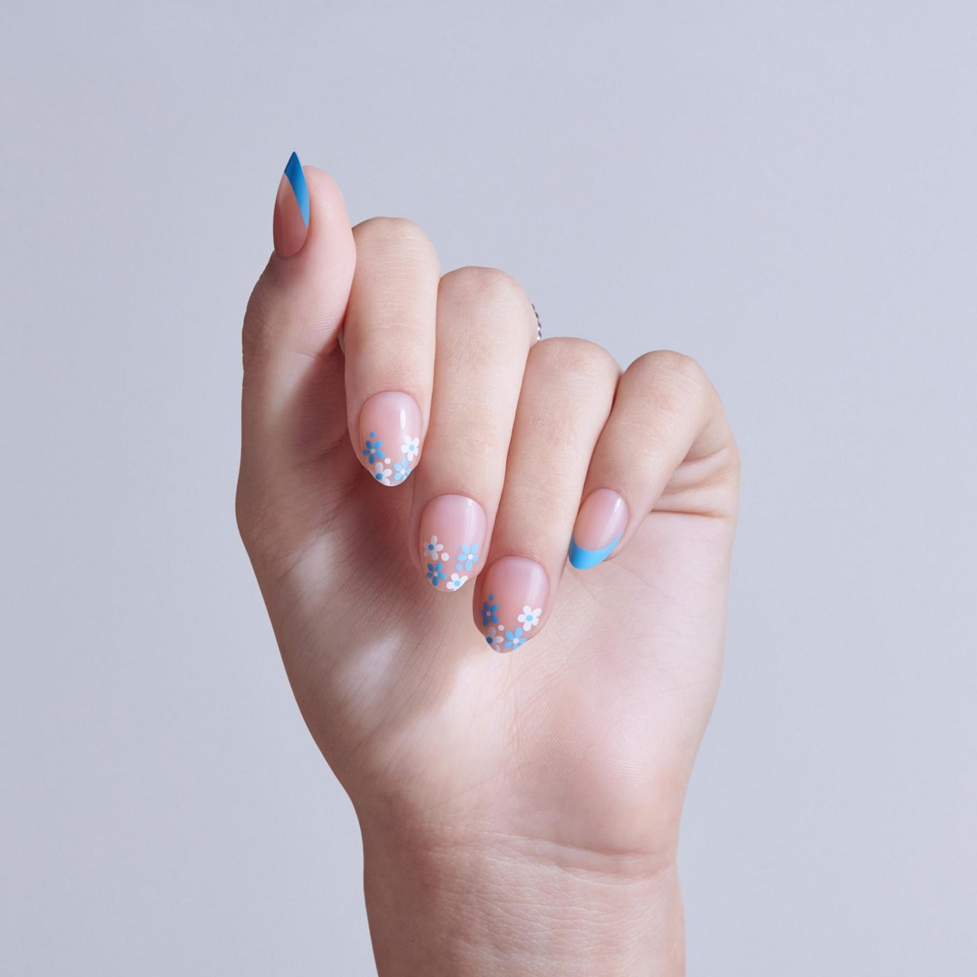 KISS CORE Design On Trend Nails - Tune (Blue Almond Short Nails); image 3 of 8