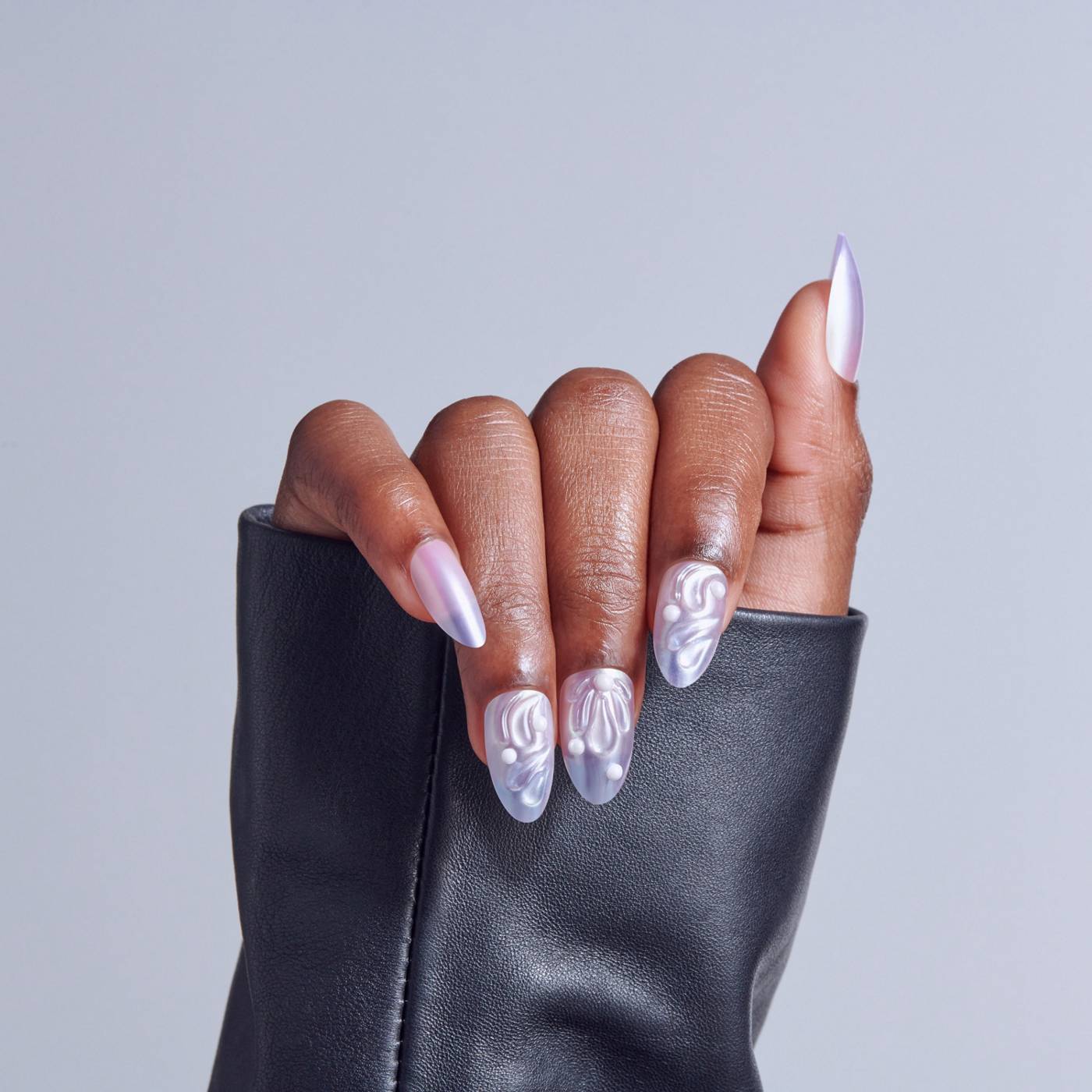 KISS ICON Premium  Dazzling & Jeweled Nails - Remarkable (Pink Almond Medium Nails); image 3 of 8