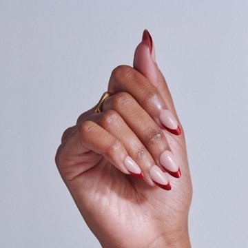 KISS CORE Magnetic Nails - Glistering (Red Almond Medium Nails), 32 ct