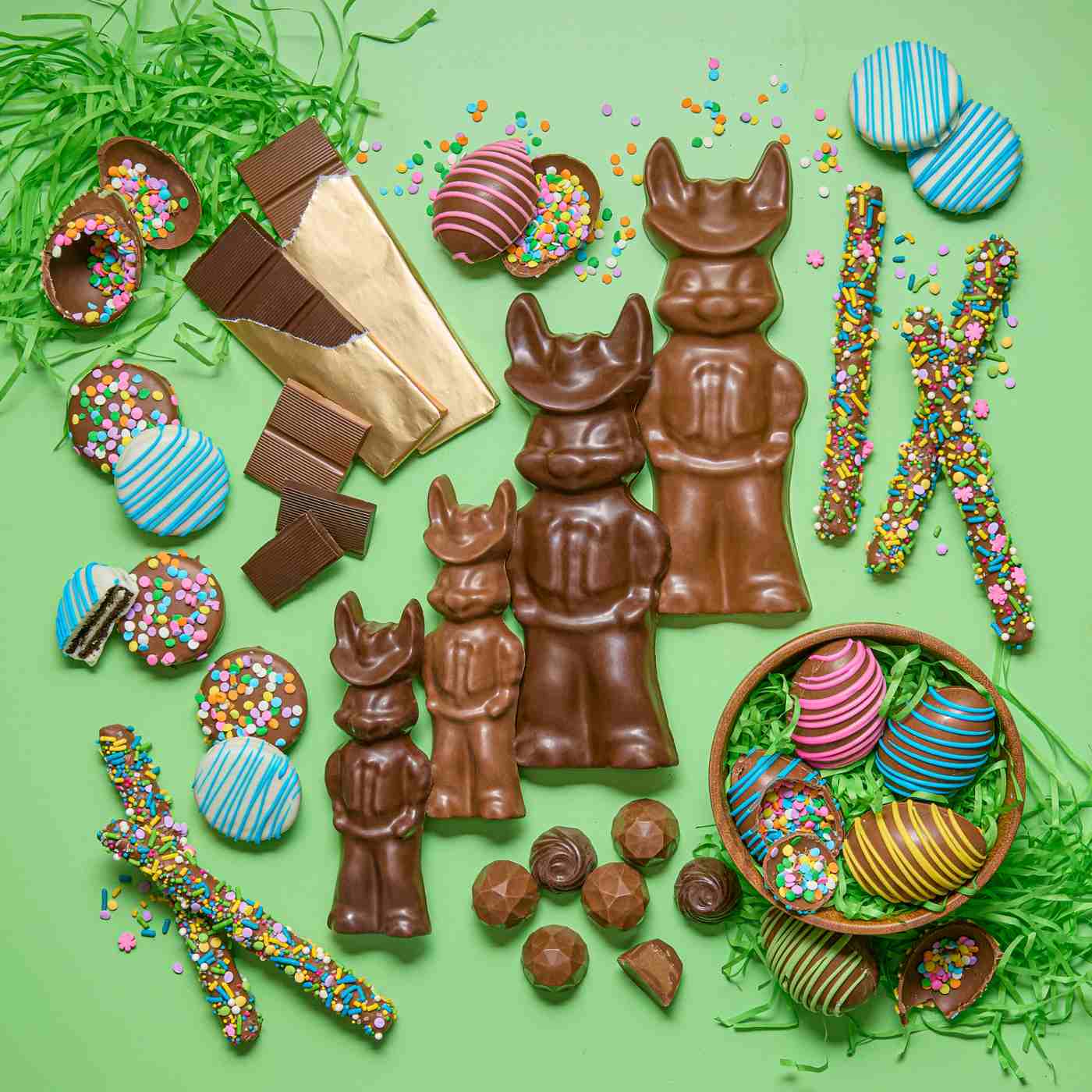 Once Upon a Treat by H-E-B Milk Chocolate Cascarones Easter Eggs Filled with Sprinkles, 4 ct; image 12 of 13