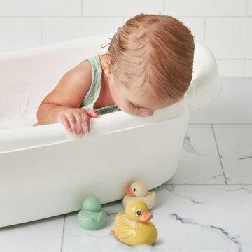 Itzy Ritzy Ducky Family Bath Toys