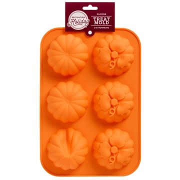 Destination Holiday 3D Pumpkin Treat Mold