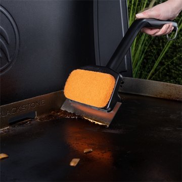 Blackstone Heavy Duty Scraper with Scrub Pad