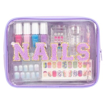 Horizon Group USA Nail Art Set