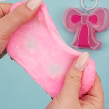 Horizon Group USA Slimygloop Pink Bingsu Icy Slime Bubblegum Scented Bow Bag Clip