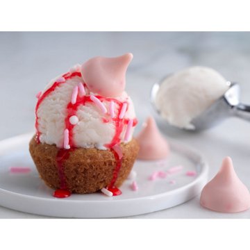 Hershey's Kisses Strawberry Ice Cream Cone Flavored Candy - Share Pack