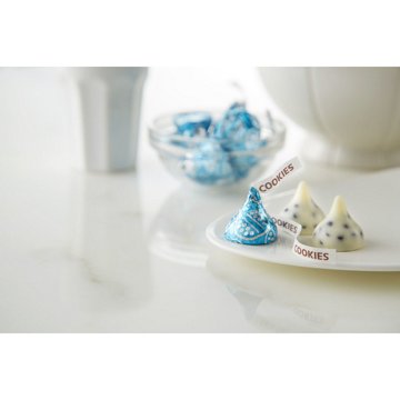 Hershey's Kisses Cookies N' Creme Candy - Share Pack