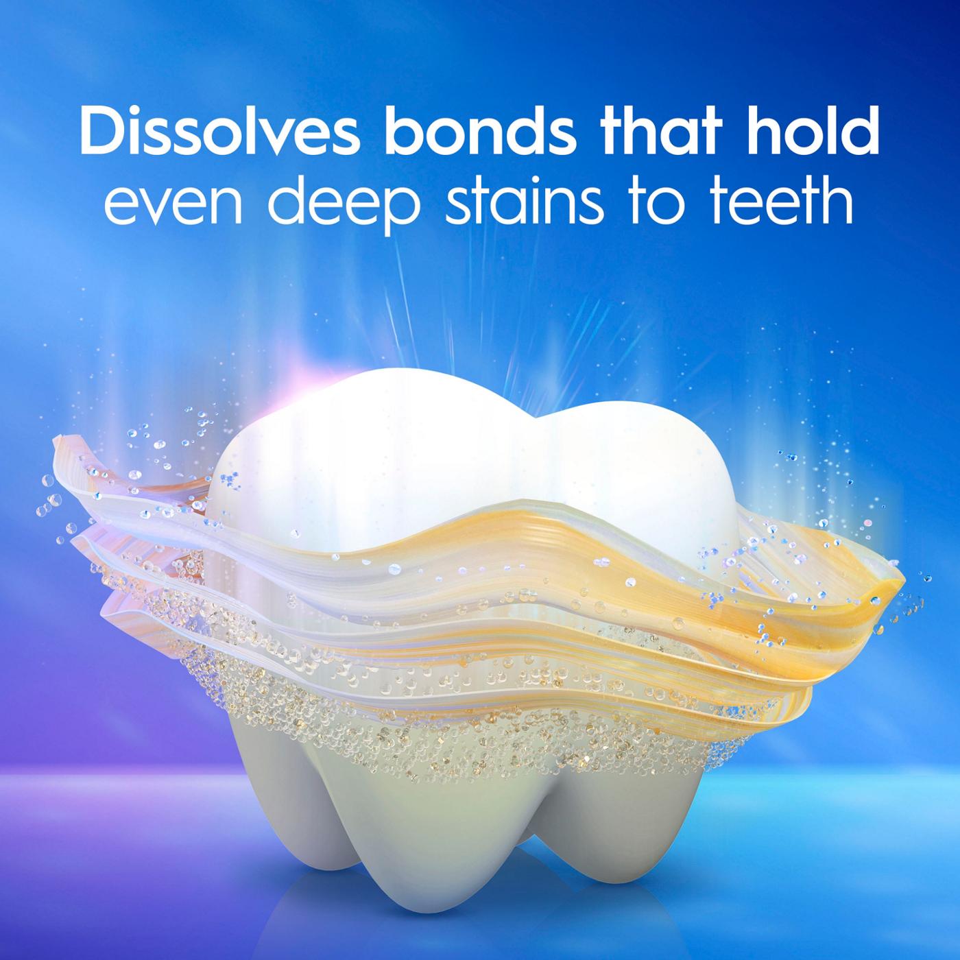 Crest 3D White Deep Stain Remover Toothpaste - Ultra White, 2 pk; image 2 of 10