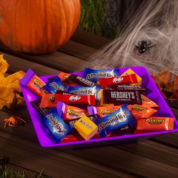 Hershey's Assorted Chocolate Halloween Candy Variety Bag